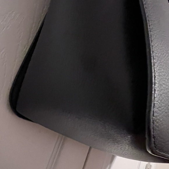 TORY BURCH Robinson Leather Tote. Black. NWOT - Picture 12 of 17